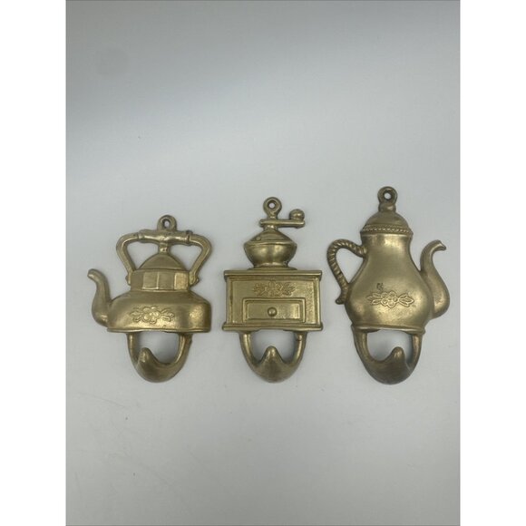 Vintage Brass Teapot Kettle Coffee Grinder Wall Towel Key Hooks Cottagecore - Picture 1 of 10